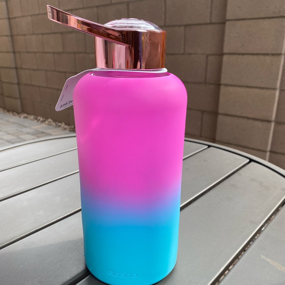 Apana water bottle